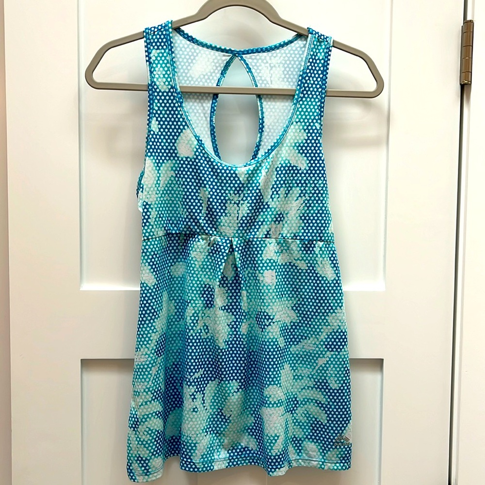 Women’s sporty summer top